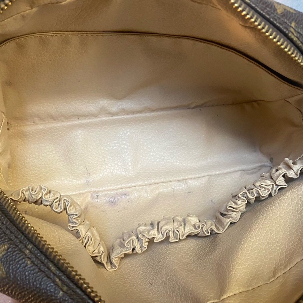 23 Louis Vuitton Monogram Canvas Trousse de Toilette Pouch - Picture 11 of 15